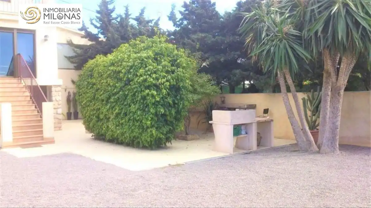 Jardí de Casa o xalet en venda en Benidorm amb Aire condicionat, Calefacció i Jardí privat