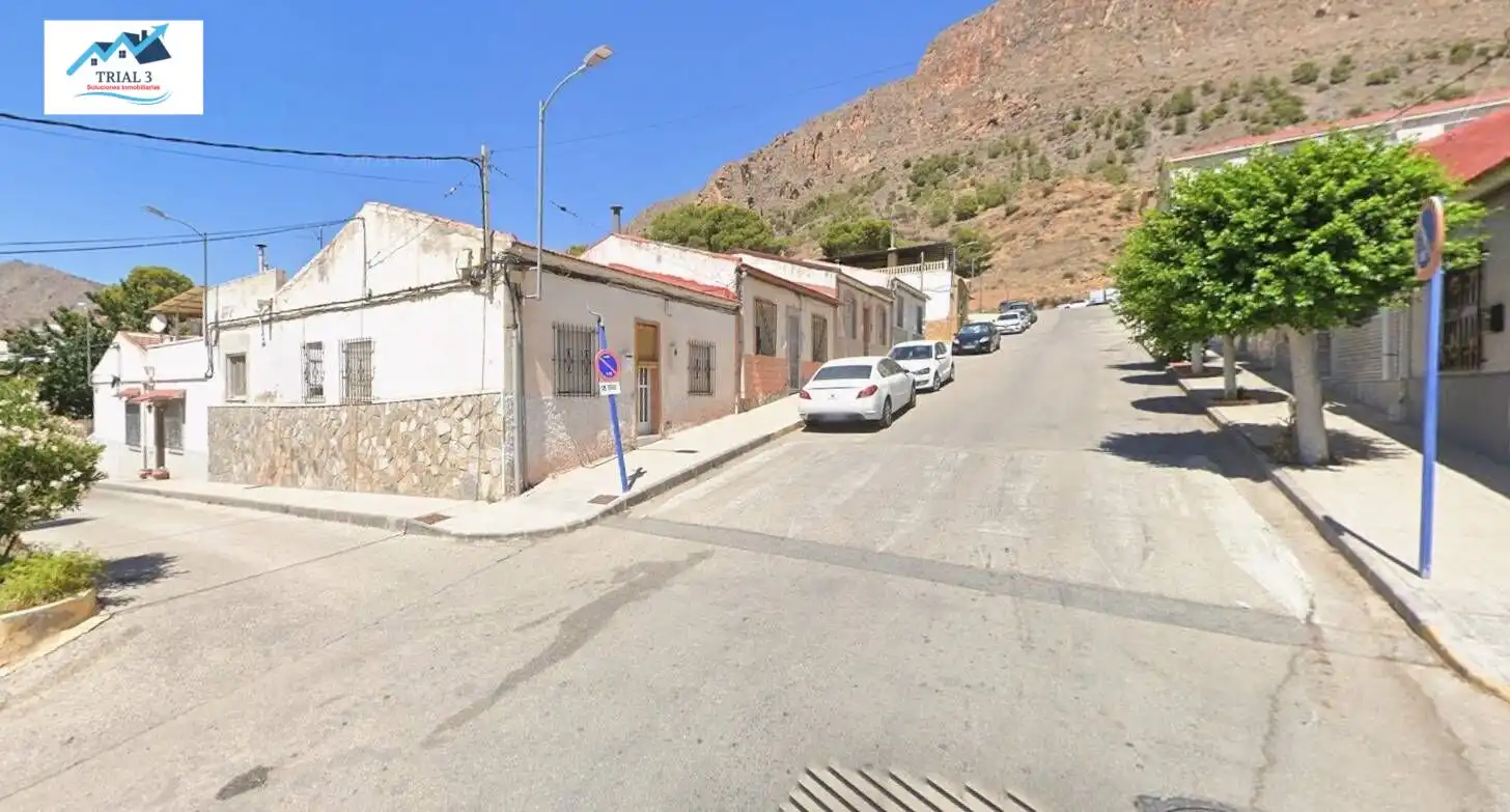 House for sale in Calle ORIOLET