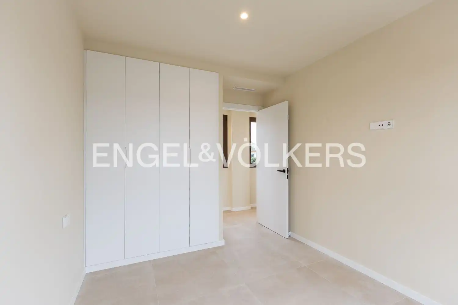 Bedroom of Houses for sale in L'Eliana  with Air Conditioner, Heating and Private garden
