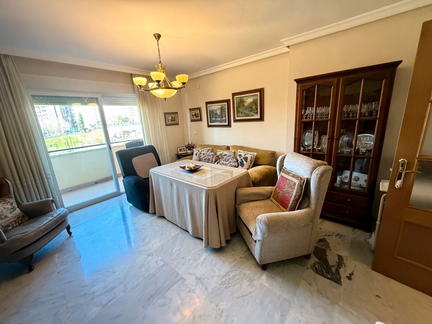 Comedor de Piso en venta en  Granada Capital con Terraza y Trastero