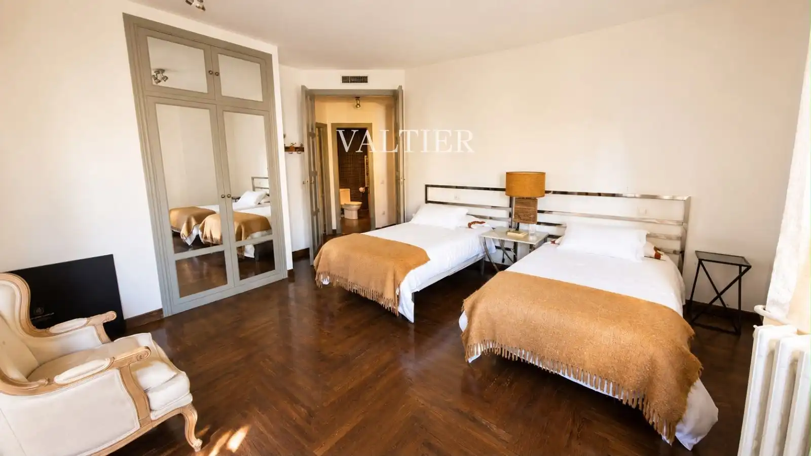 Schlafzimmer von Wohnung zur Miete in Madrid mit Klimaanlage, Heizung und Terrasse