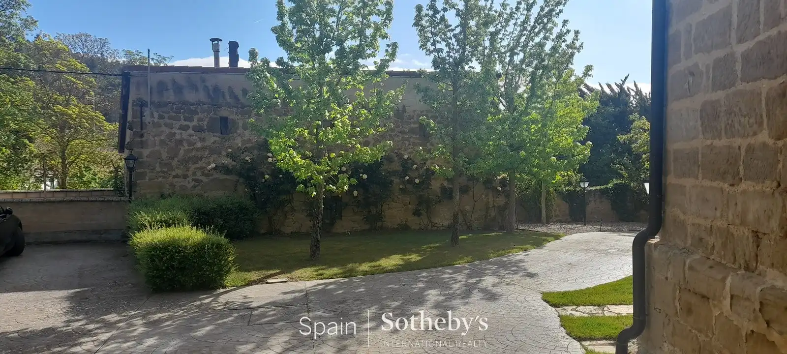 Außenansicht von Residential zum Verkauf in Villalba de Rioja