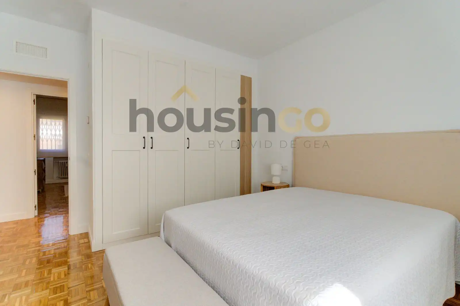 Bedroom of Flat for rent in Madrid  with Air Conditioner, Parquet flooring and Terrace