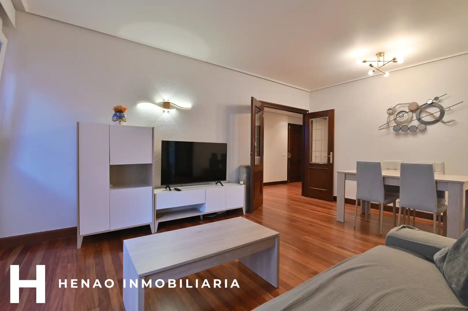 Sala de estar de Piso en venta en Bilbao  con Calefacción, Parquet y Horno