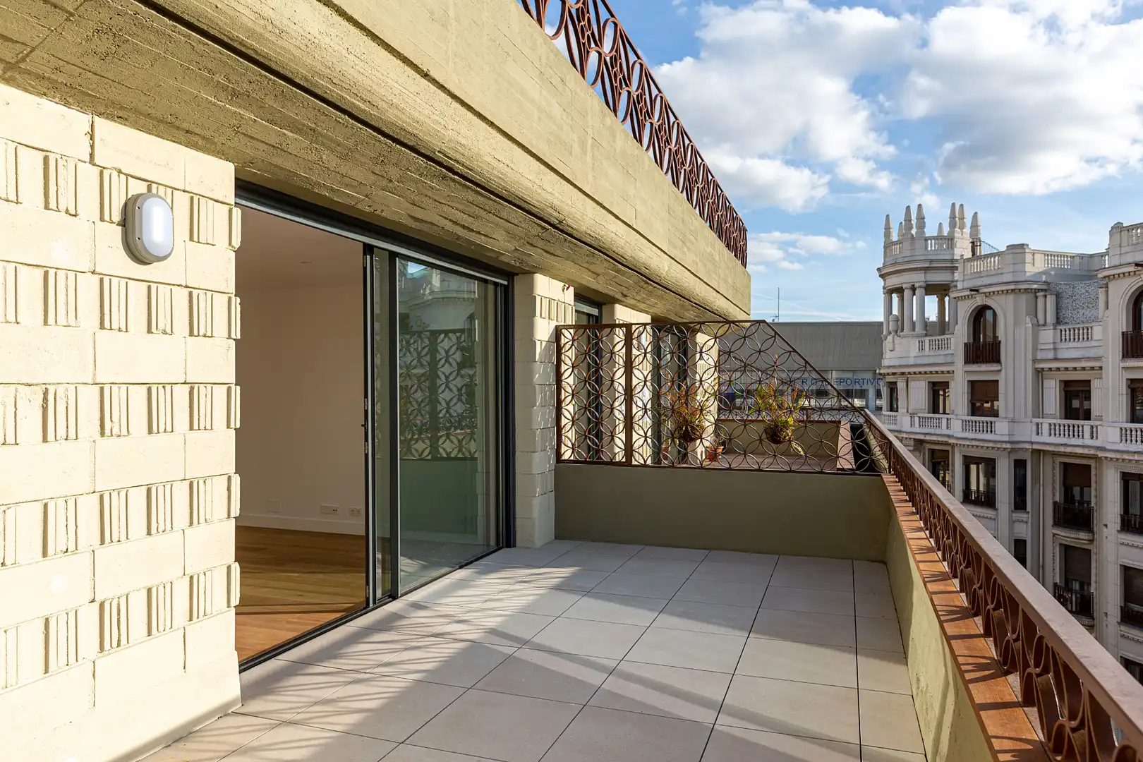 Terrace of Attic for rent in Madrid  with Air Conditioner, Heating and Storage room