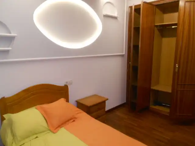 Dormitori de Pis de lloguer en Ames amb Calefacció, Terrassa i Traster