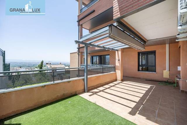 Piso en Venta en Calle DINAMARCA en Huétor Vega