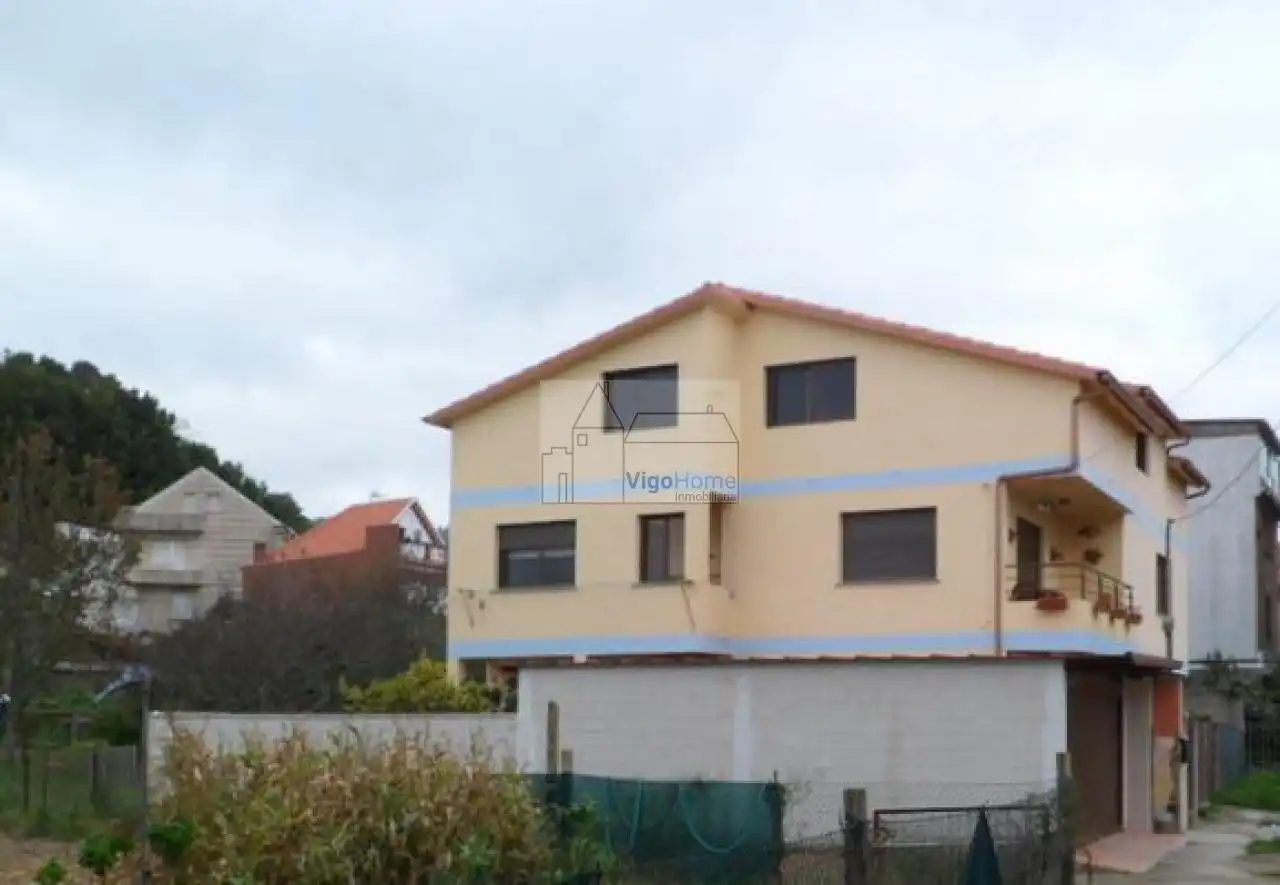 Außenansicht von Haus oder Chalet zum Verkauf in Moaña mit Heizung, Privatgarten und Terrasse