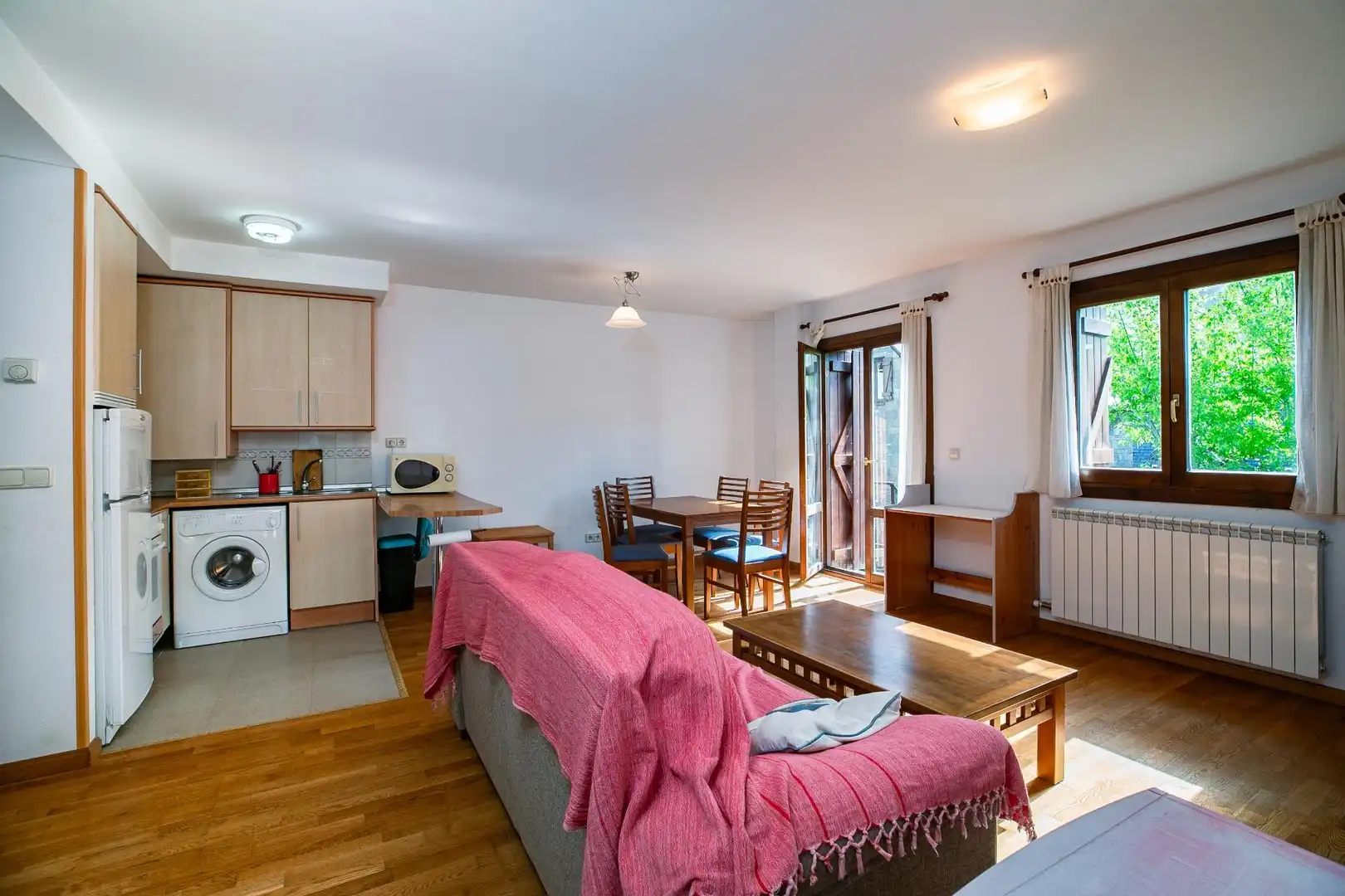 Living room of Flat for sale in Biescas  with Heating, Private garden and Terrace