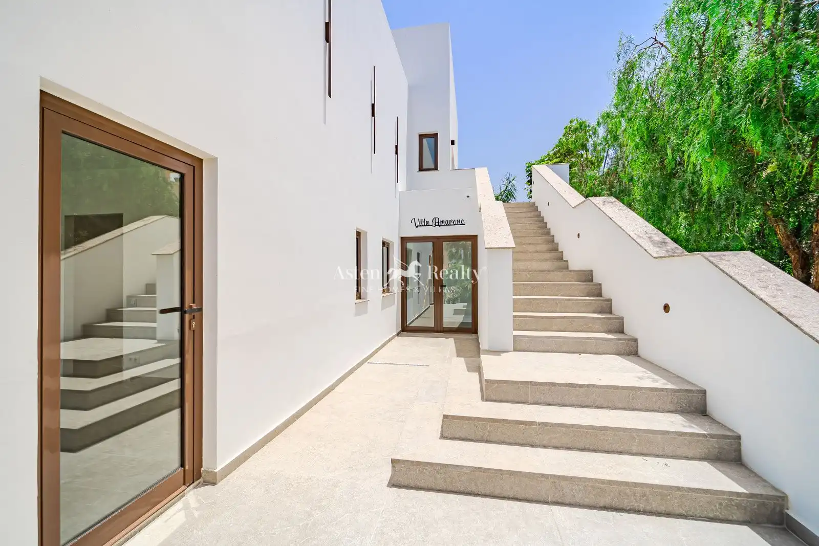 Vista exterior de Casa o xalet en venda en Adeje amb Terrassa, Piscina i Alarma