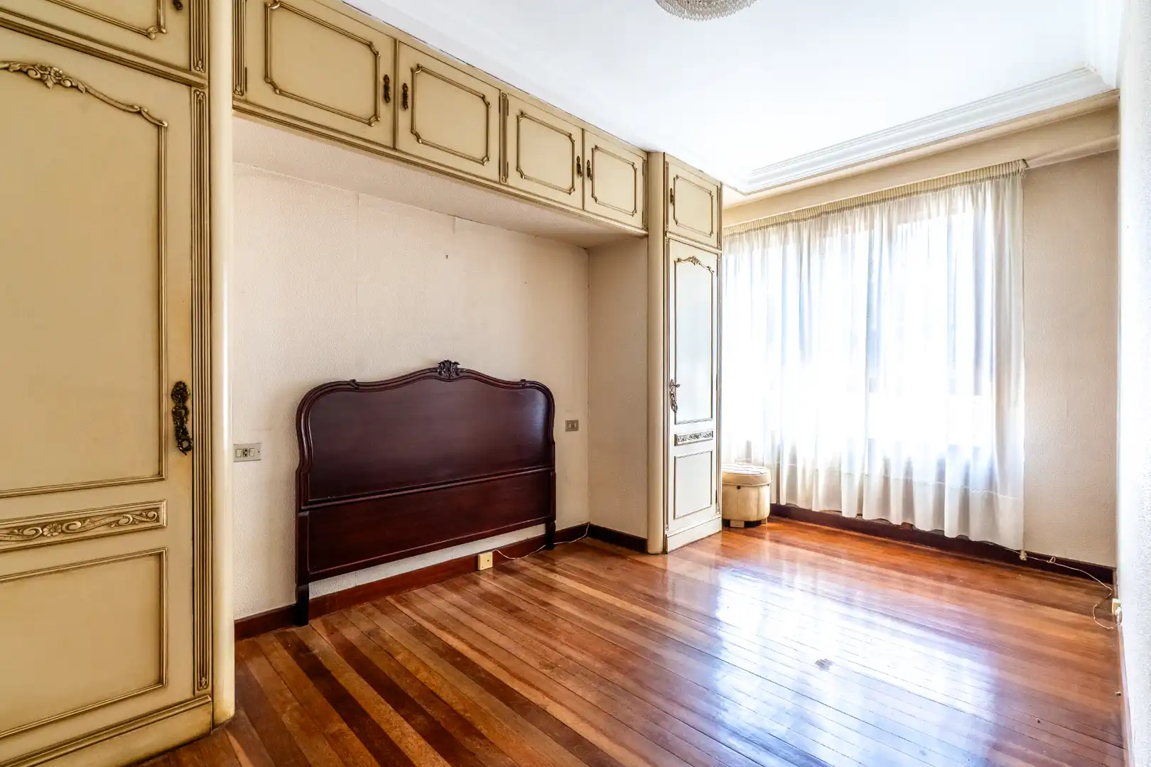 Habitación de Piso en venta en Donostia - San Sebastián  con Calefacción, Amueblado y Horno