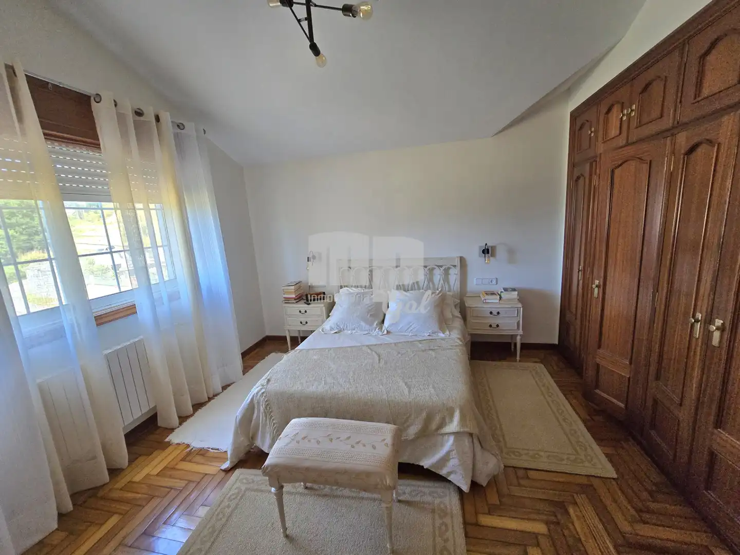 Habitación de Casa o chalet en venta en Vigo  con Calefacción, Jardín privado y Terraza