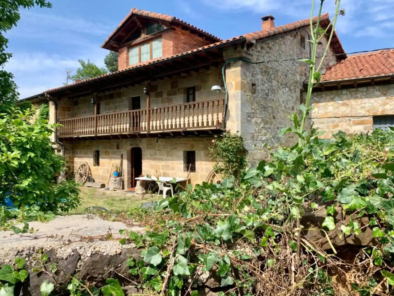 Vista exterior de Casa o chalet en venta en Arija con Calefacción, Jardín privado y Terraza