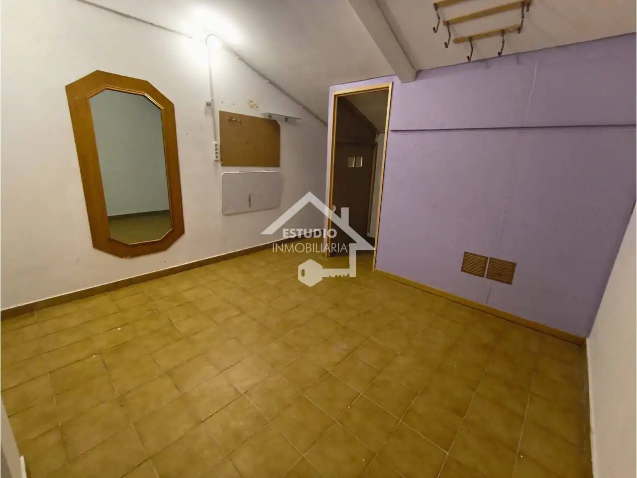 Piso en venta en Lodosa con Calefacción, Trastero y Balcón