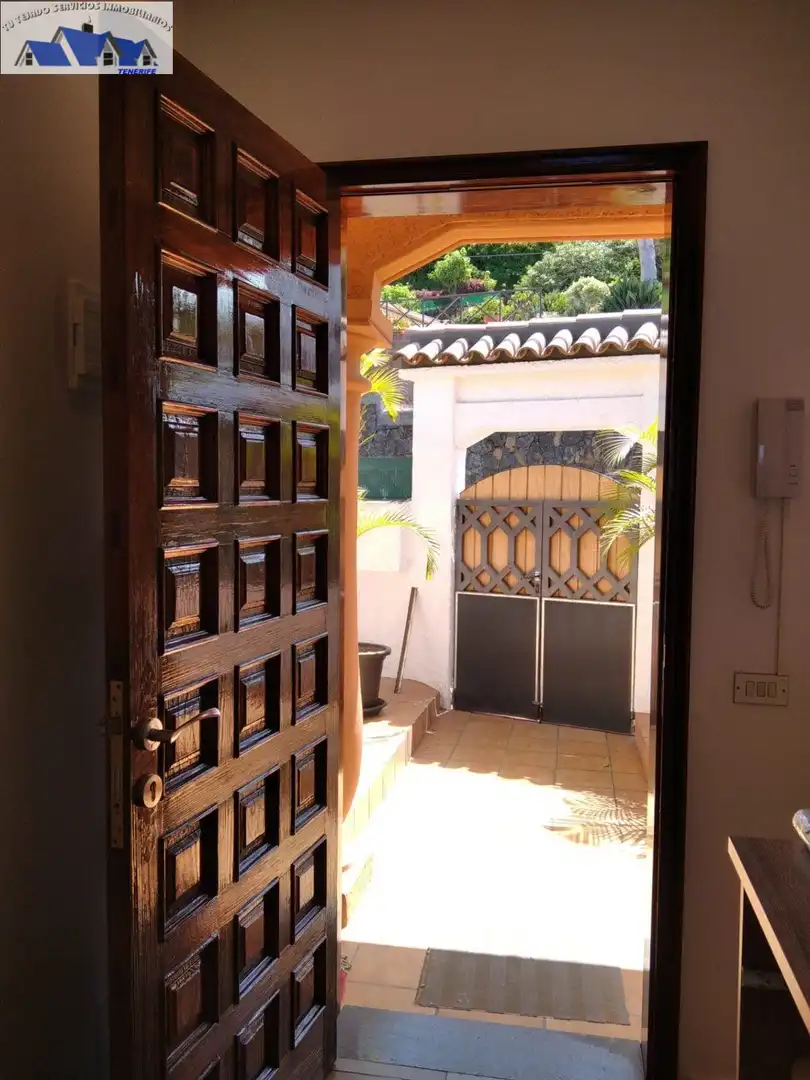 Casa adosada de alquiler en La Corujera