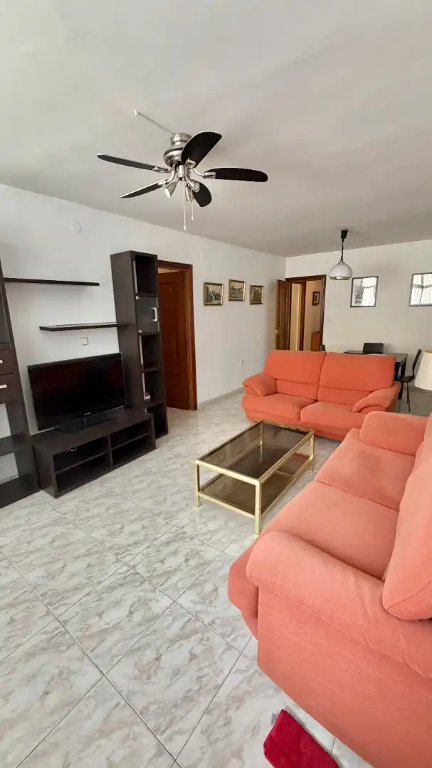 Sala de estar de Piso en venta en Madrid con Calefacción, Parquet y Amueblado