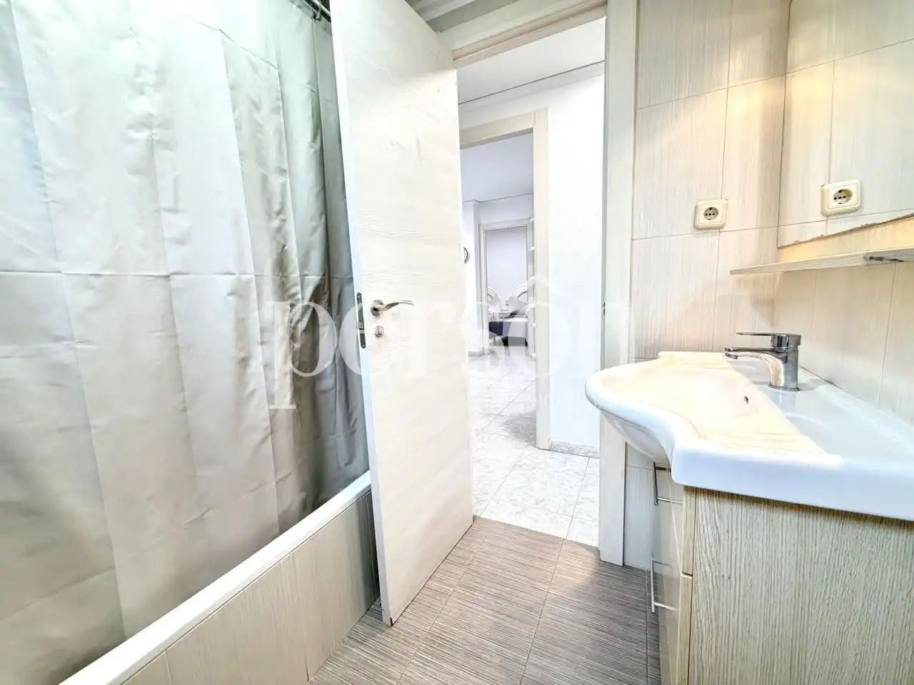 Bathroom of Flat for rent in Playa de Gandia
