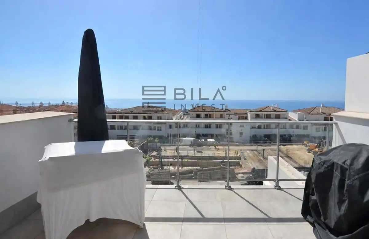 Ático con piscina en venta en Blossom II, imagen 4