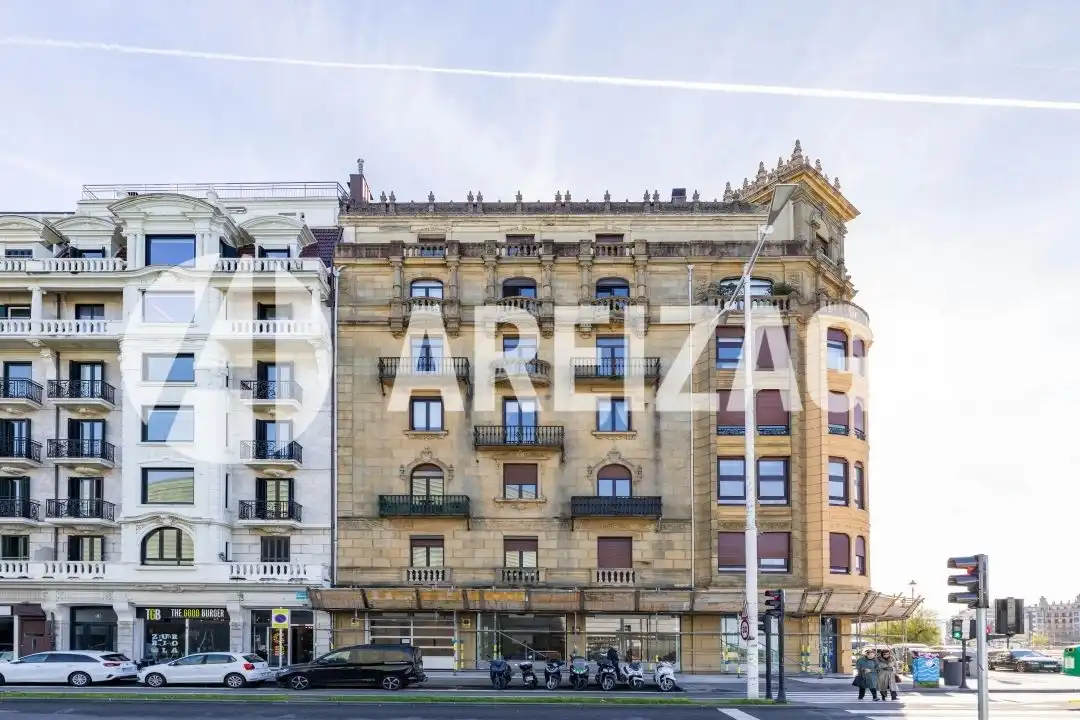 Gewerbefläche zur Miete in Ramón María Lili Pasealekua 1, imagen 8
