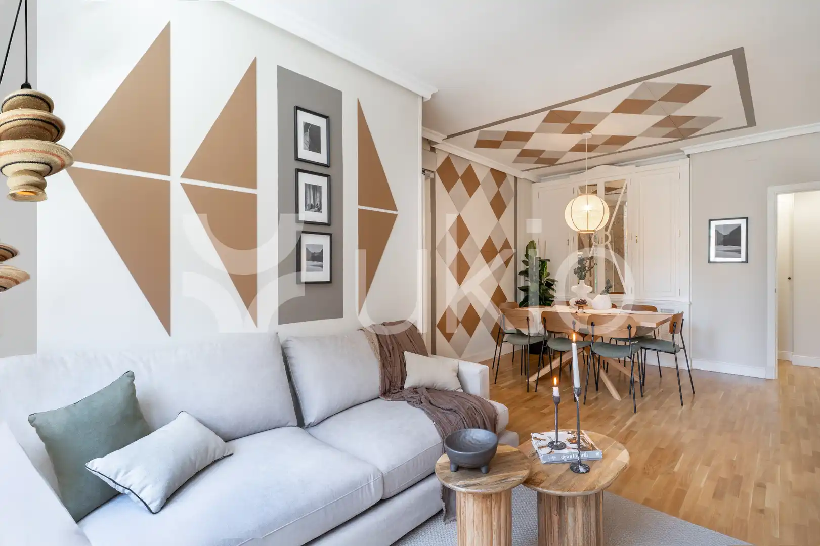 Apartamento de alquiler en Avenida de Alberto de Alcocer, Hispanoamérica - Bernabéu