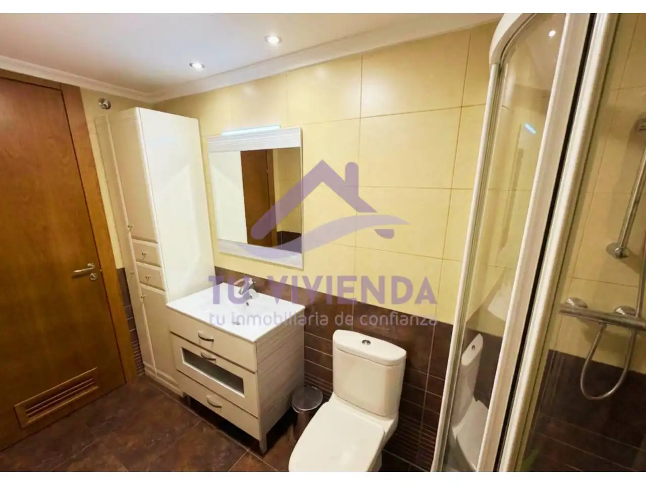 Bathroom of Flat for sale in Valladolid  with Air Conditioner, Heating and Parquet flooring