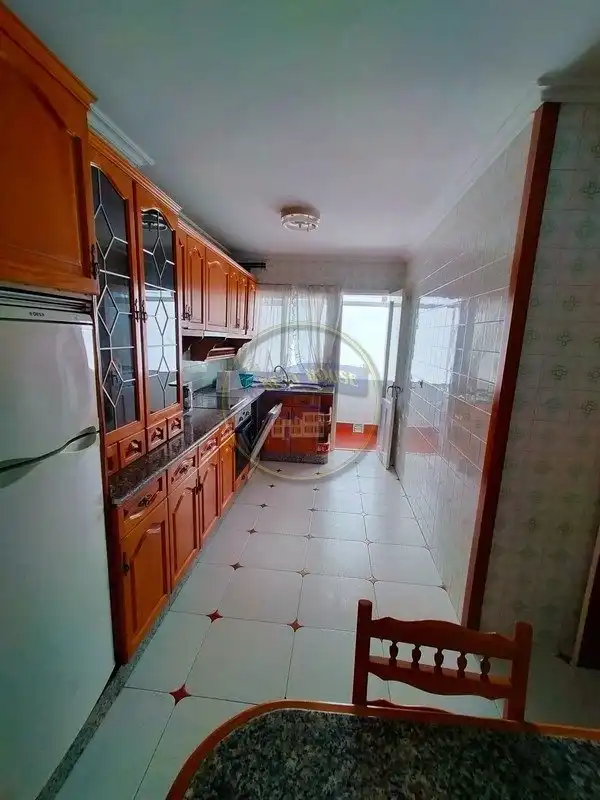 Kitchen of Flat for rent in Vigo   with Heating, Parquet flooring and Terrace