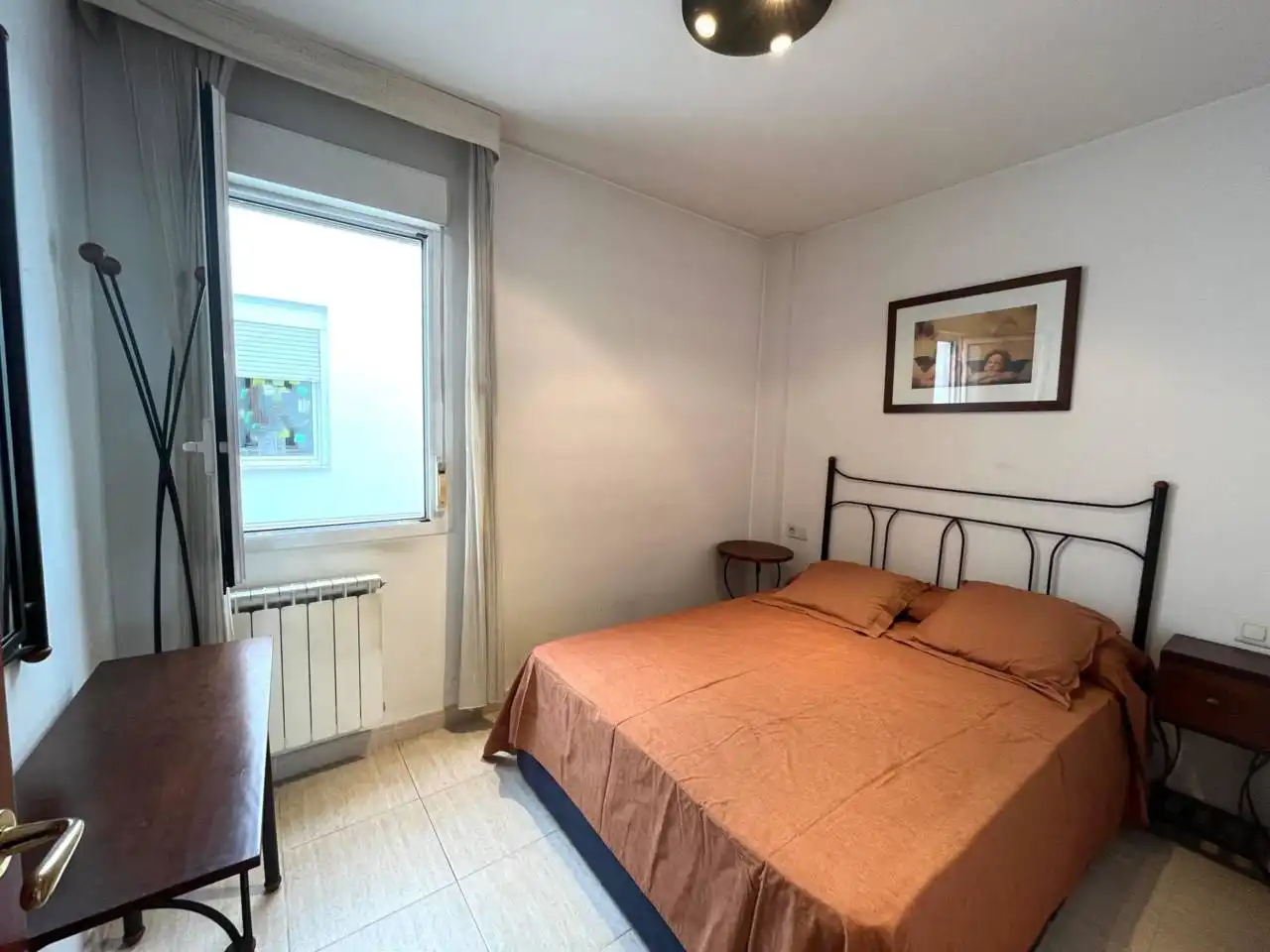 Habitación de Piso en venta en Girona con Calefacción, Terraza y Amueblado