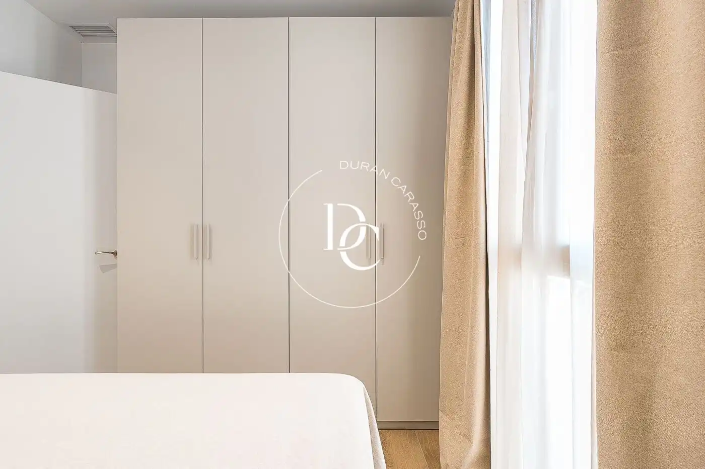 Bedroom of Flat for sale in Barcelona  with Air Conditioner, Heating and Terrace