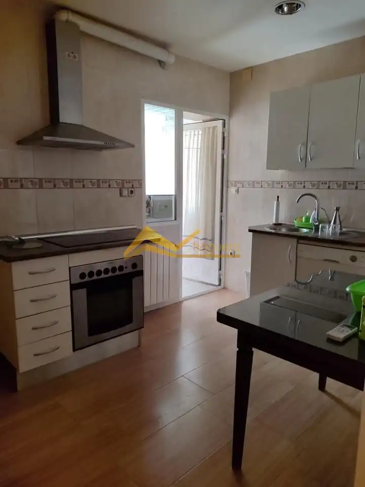 Cocina de Piso en venta en Linares con Balcón