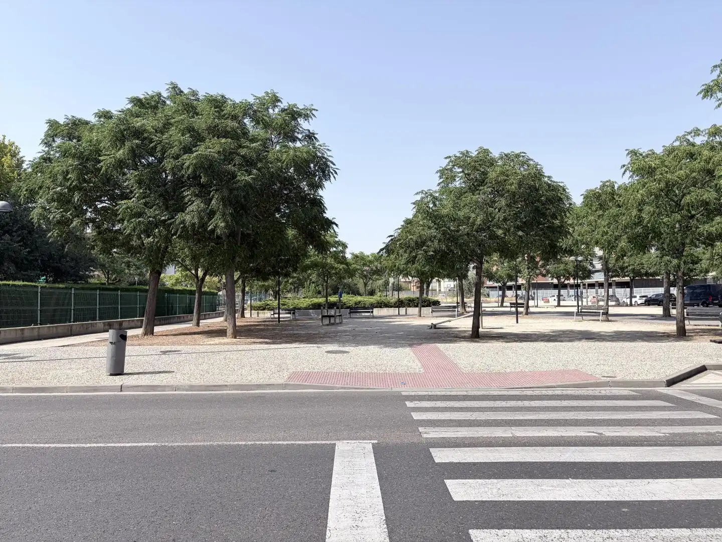 Außenansicht von Wohnung zur Miete in Zaragoza mit Klimaanlage, Heizung und Terrasse