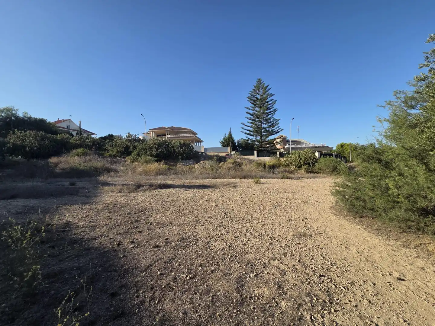 Terrenos y solares en venta en Calle LOMA TIGRES-CANTERAS