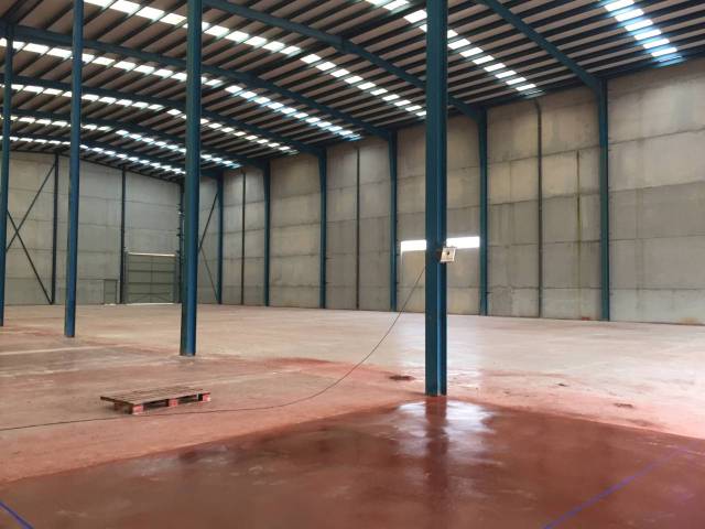 Nave industrial en Alquiler en Borox