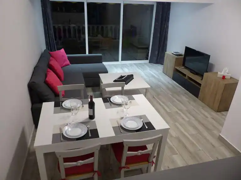Menjador de Apartament en venda en Adeje amb Terrassa, Moblat i Forn