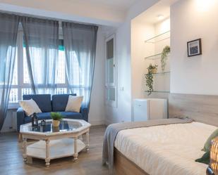 Bedroom of Flat to share in  Madrid Capital  with Air Conditioner and Terrace