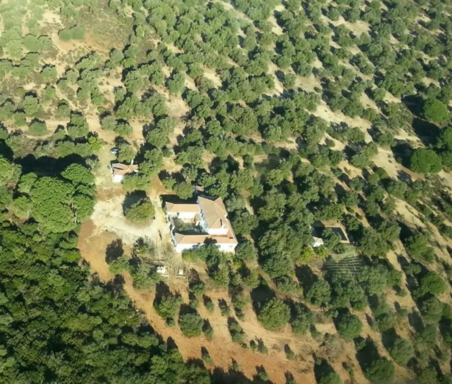 Country house for sale in El Bosque  with Air Conditioner, Private garden and Terrace