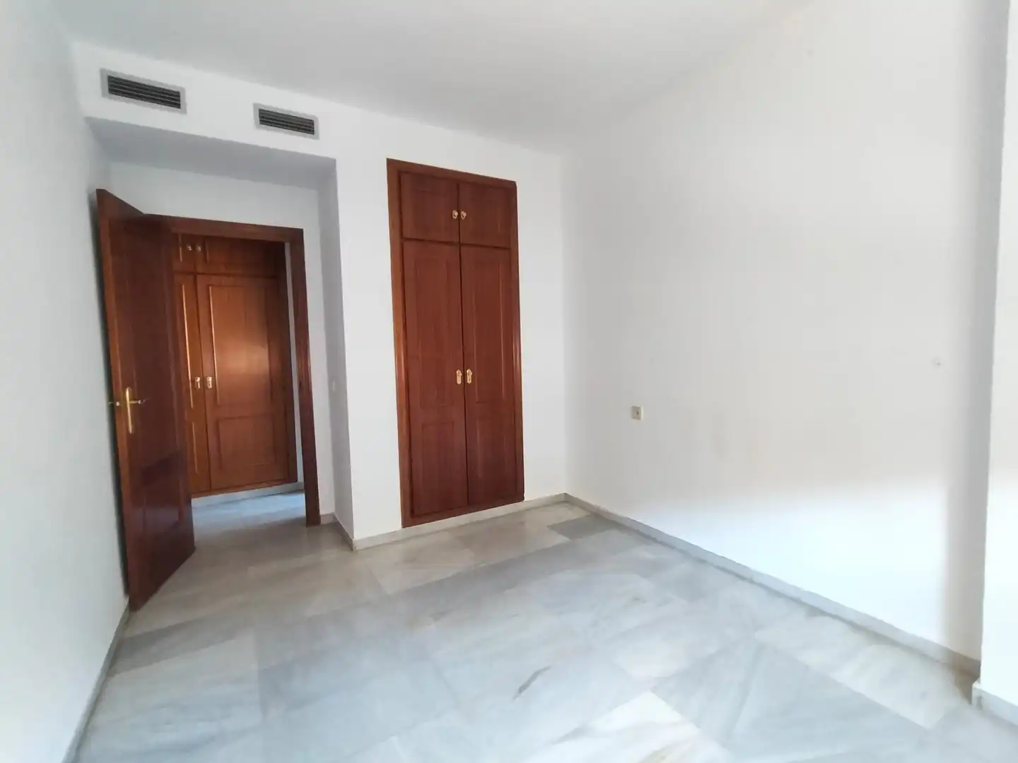 Piso con ascensor en venta en Calle Mallén, imagen 12