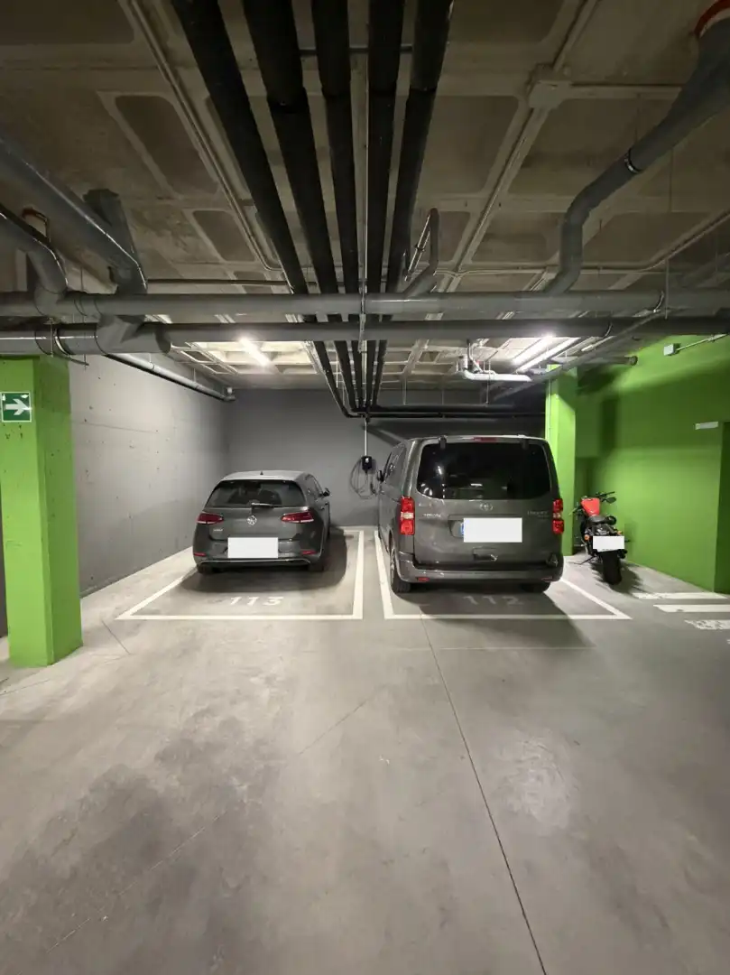 Parking de Planta baja de alquiler en Boadilla del Monte con Aire acondicionado, Calefacción y Jardín privado