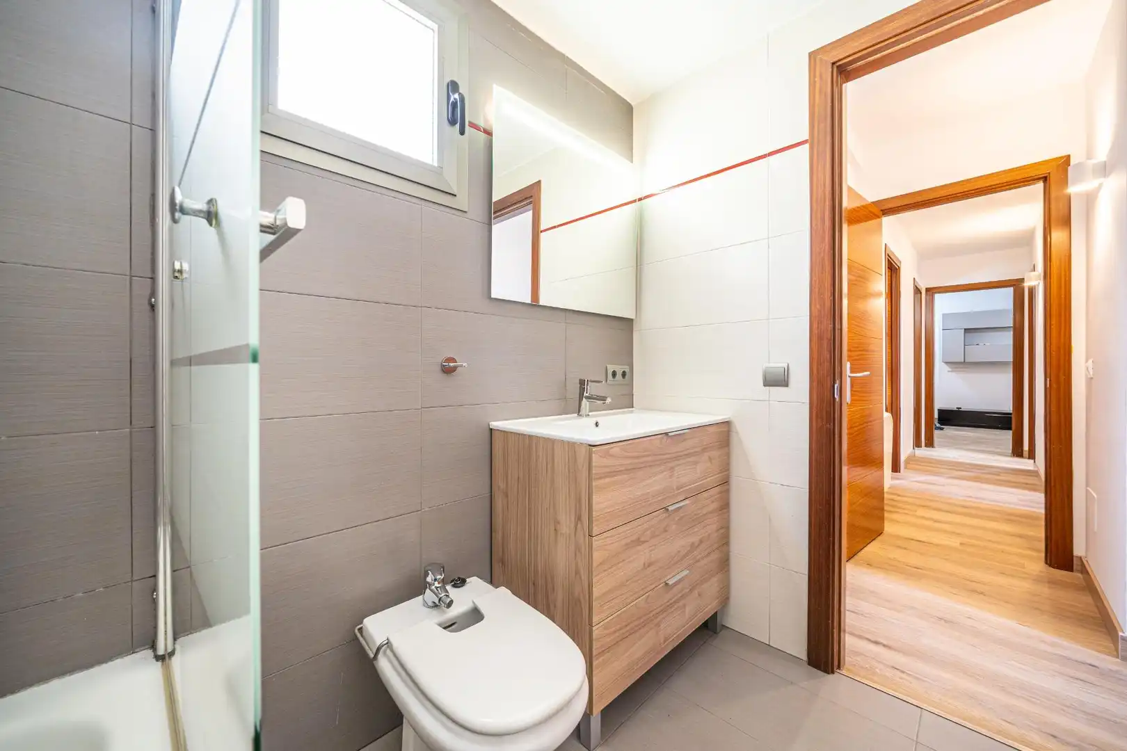 Bathroom of Flat for sale in Llucmajor  with Air Conditioner and Storage room