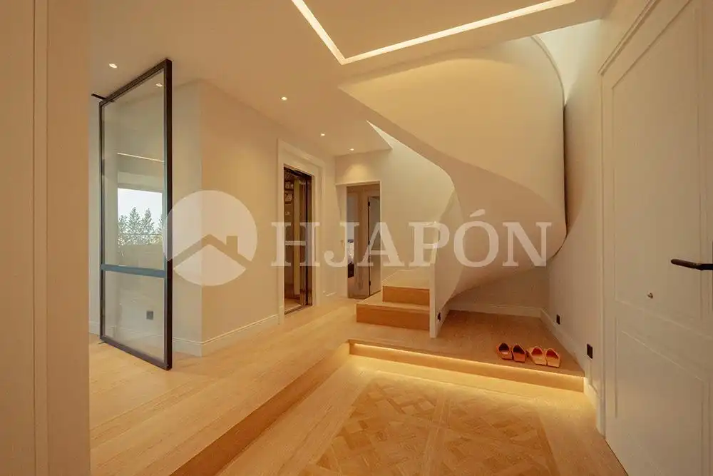 Penthouse with lift for sale in Sarrià - Sant Gervasi