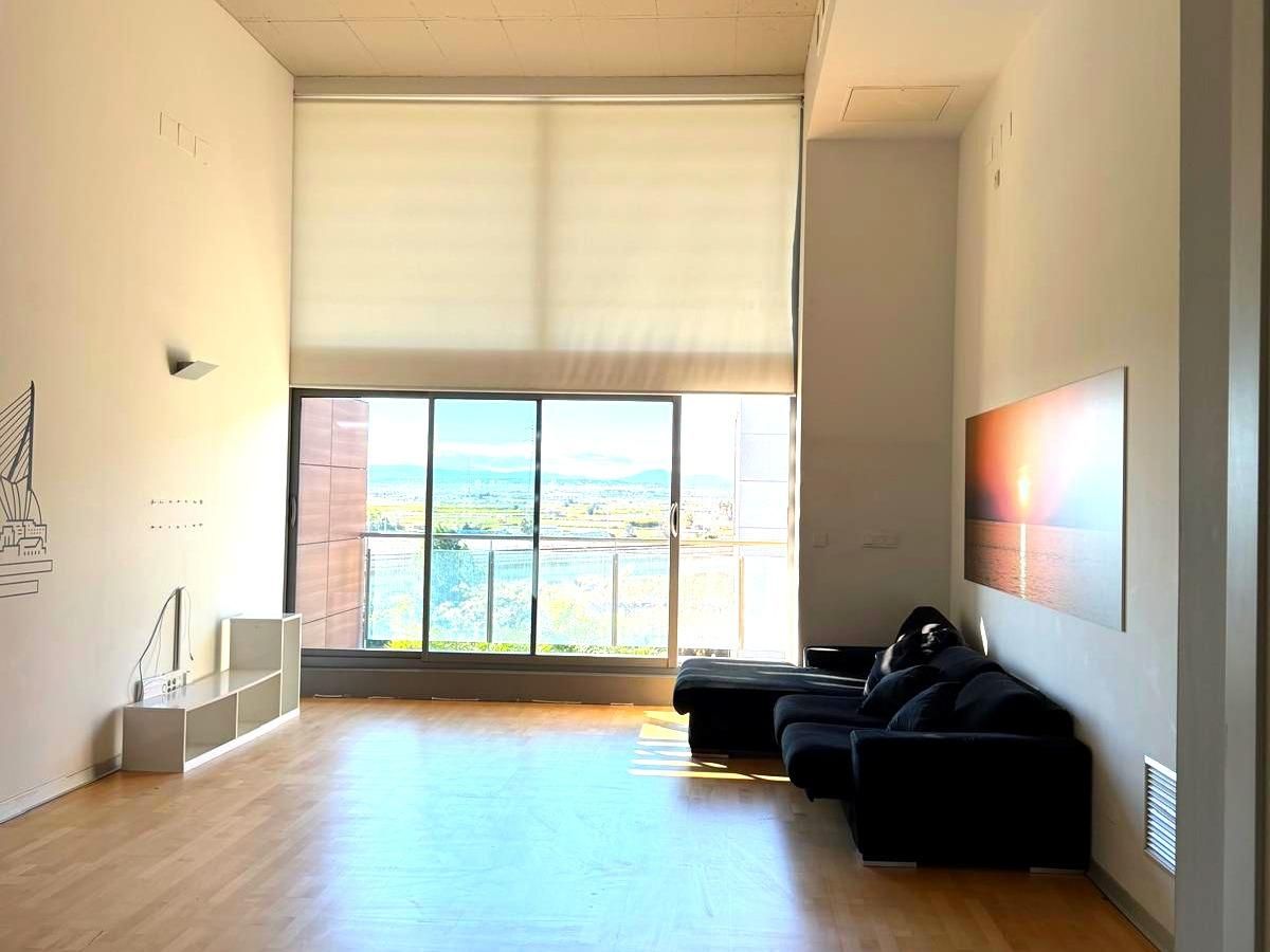 Loft de lloguer a Calle de la Cruz Roja, Vara de Quart