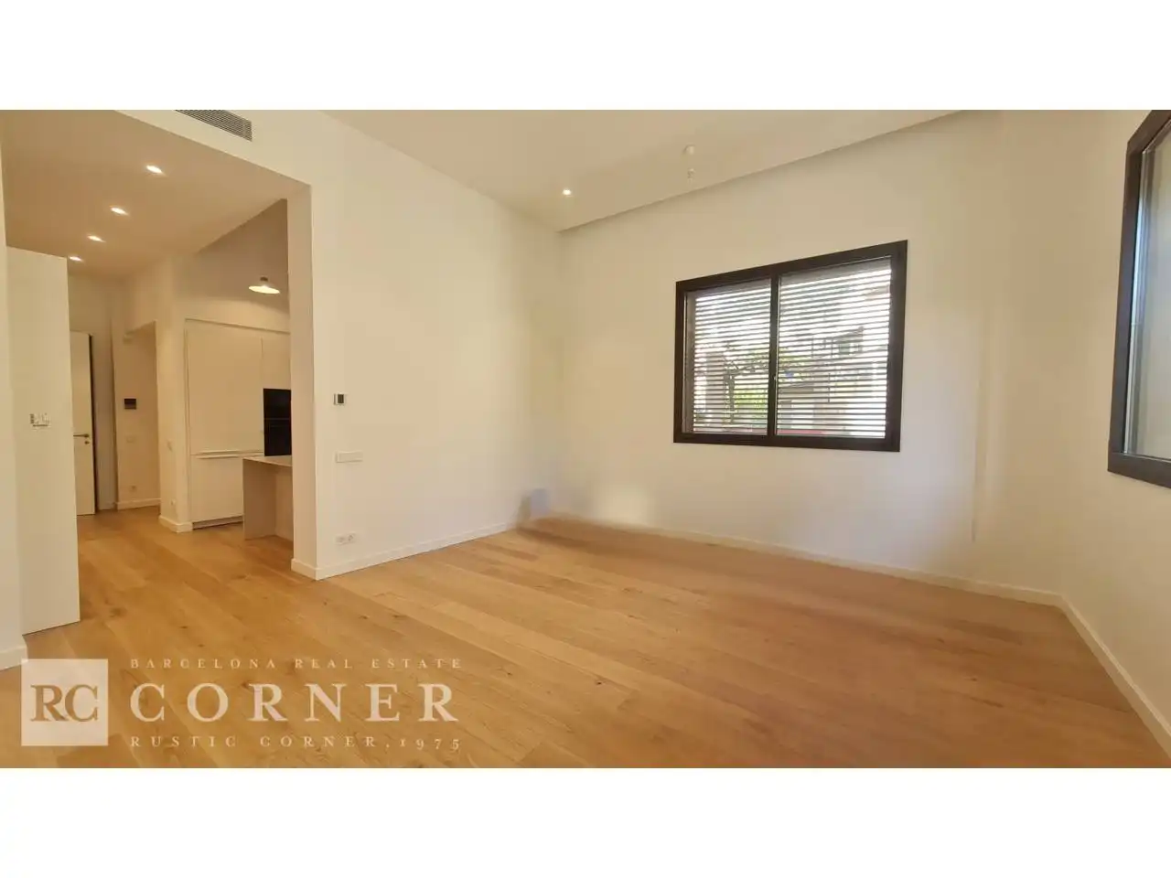 Exterior view of Flat for sale in  Barcelona Capital  with Air Conditioner, Heating and Parquet flooring