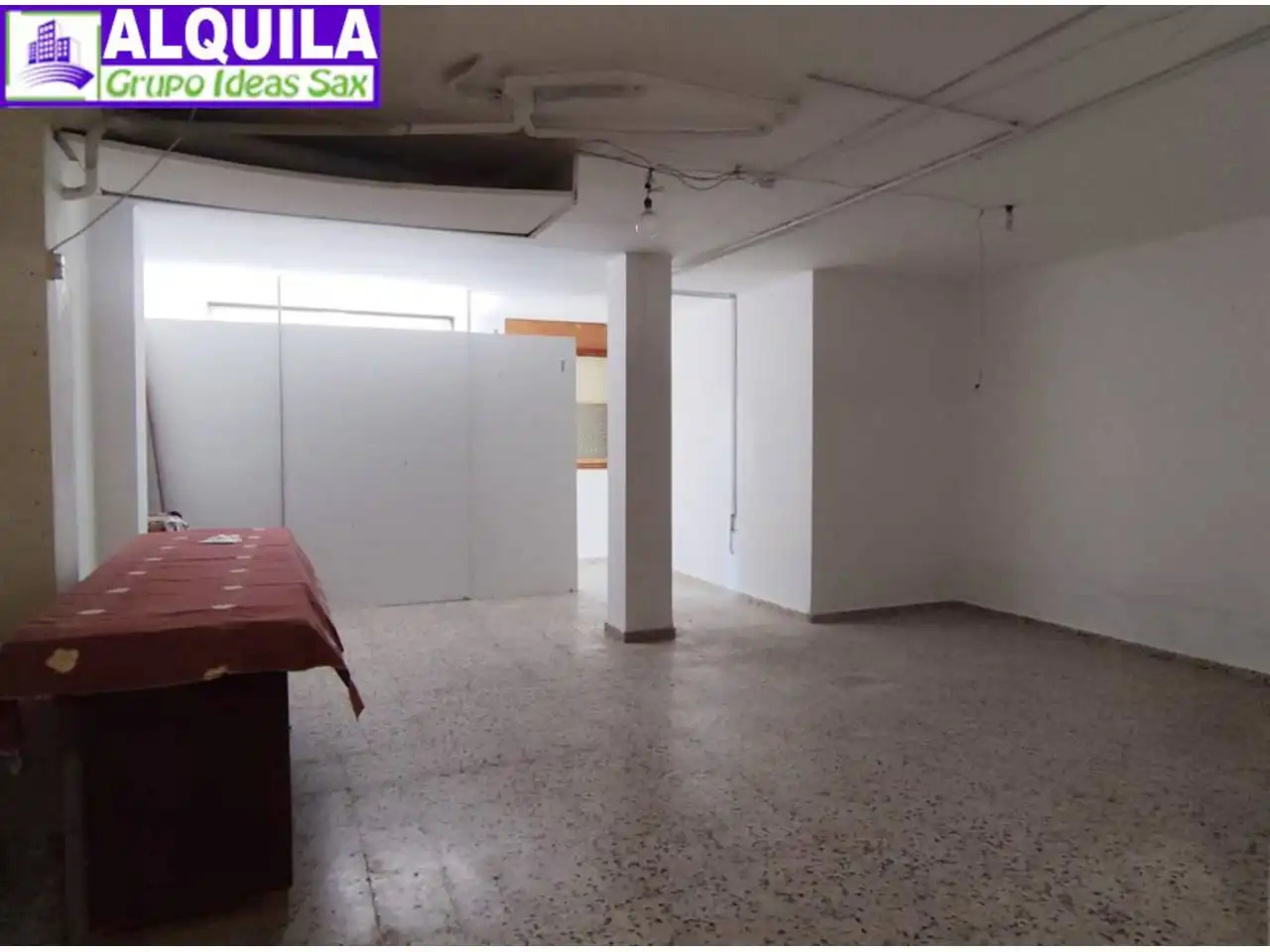 Local de alquiler en Sax