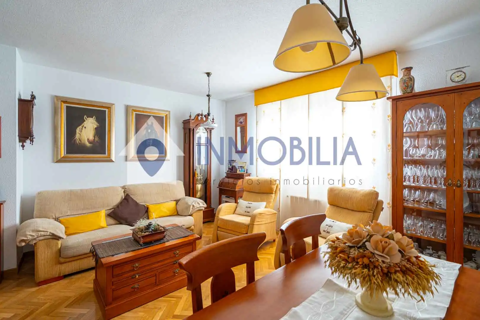 Living room of Flat for sale in Madrid  with Air Conditioner, Heating and Storage room