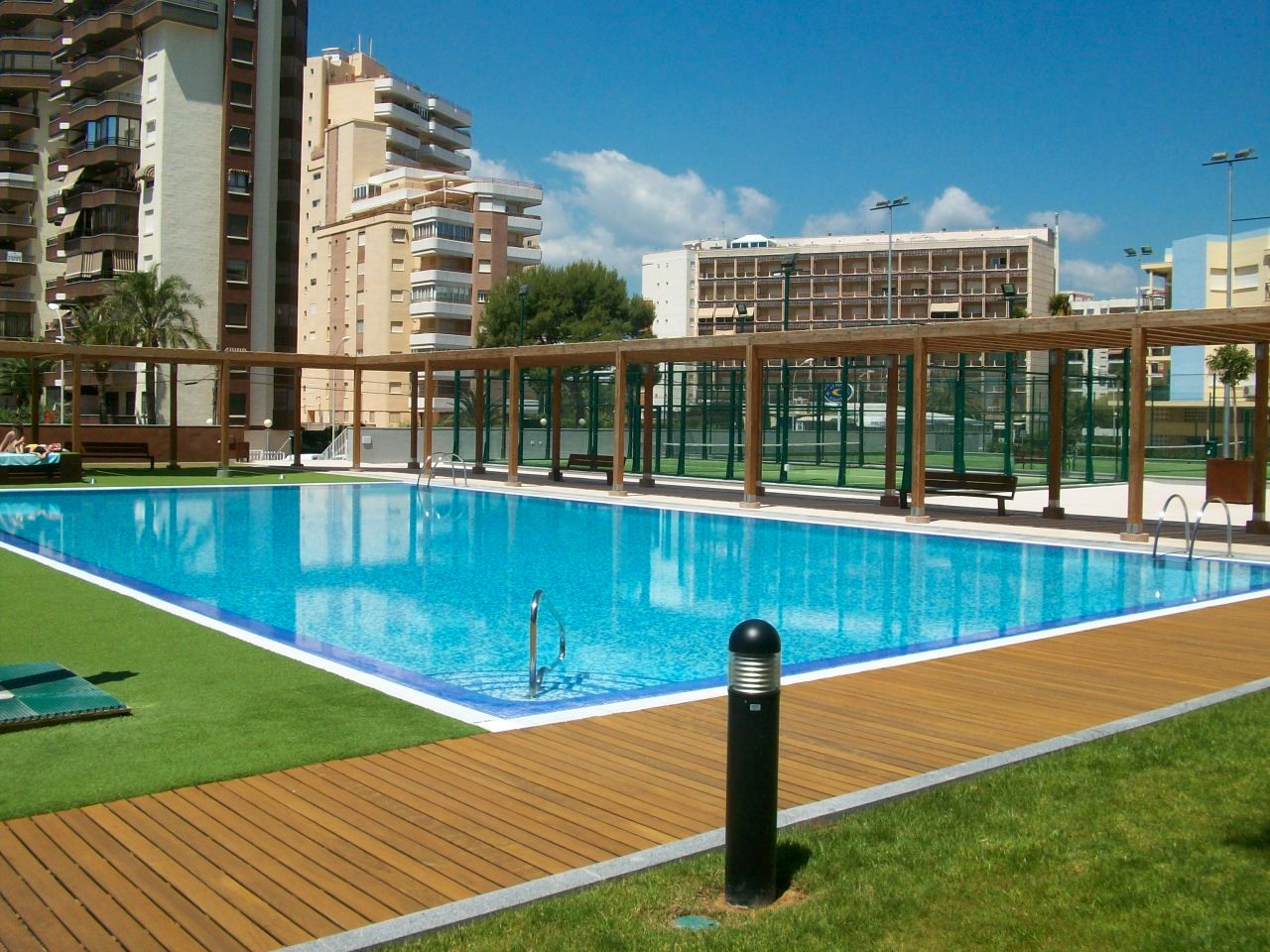 Piscina de Apartament en venda en Gandia amb Aire condicionat, Calefacció i Terrassa