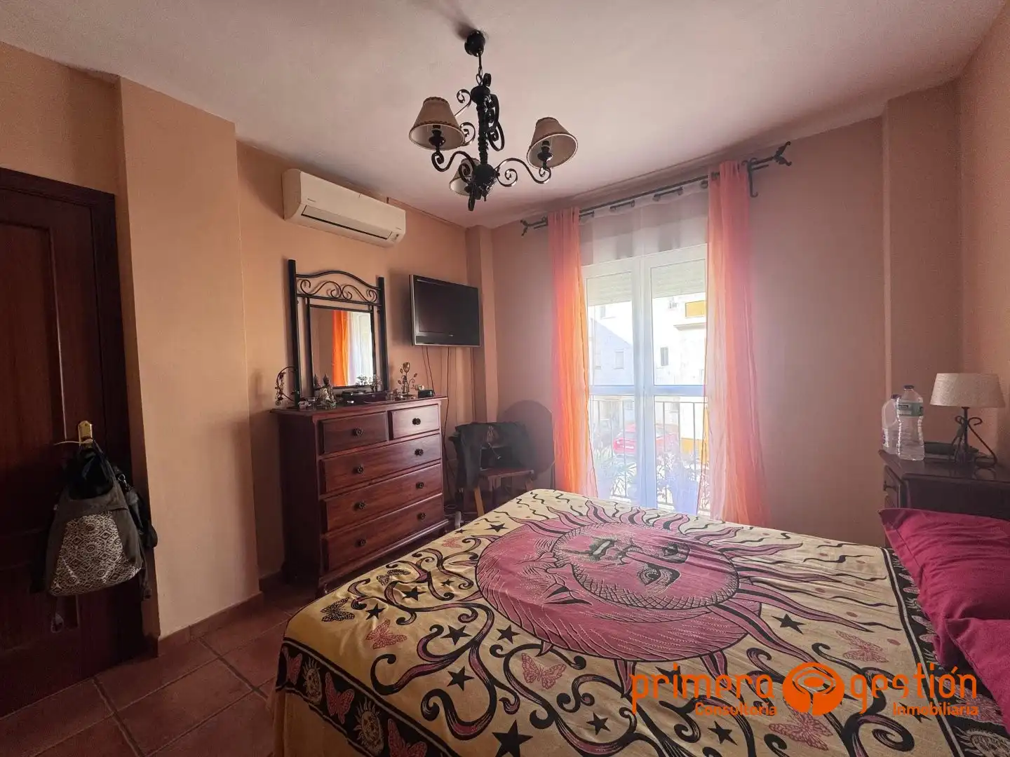 Habitación de Casa o chalet en venta en Carmona con Aire acondicionado, Calefacción y Balcón