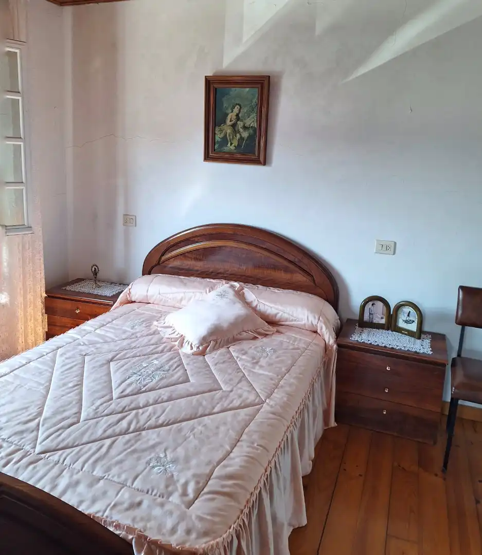 Dormitori de Casa o xalet en venda en Vilasantar amb Jardí privat, Parquet i Moblat