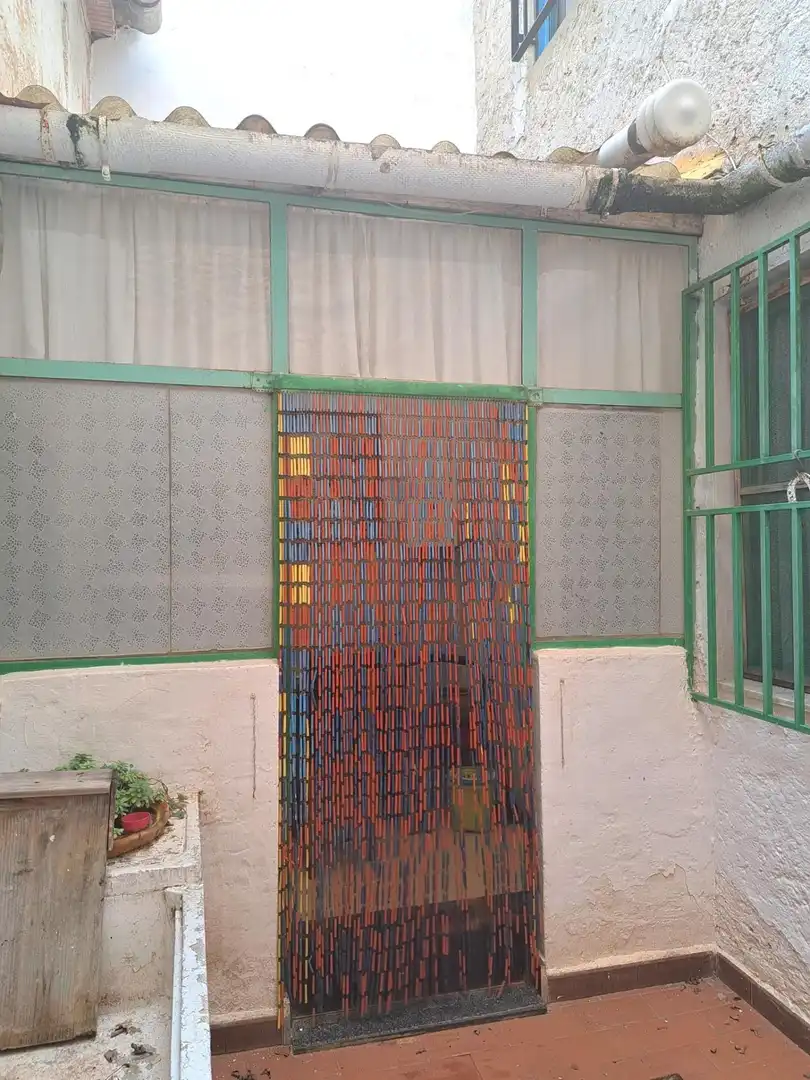 Vista exterior de Casa adosada en venta en Requena con Trastero