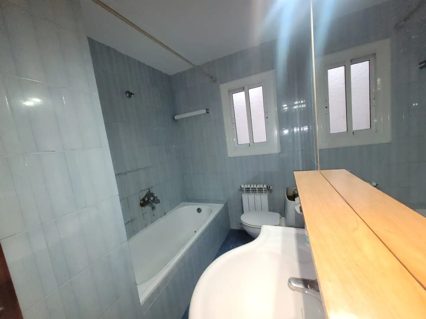 Badezimmer von Wohnungen zum Verkauf in Castelldefels mit Heizung, Terrasse und Abstellraum