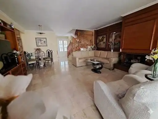 Wohnzimmer von Einfamilien-Reihenhaus zum Verkauf in Rubí mit Klimaanlage, Heizung und Terrasse