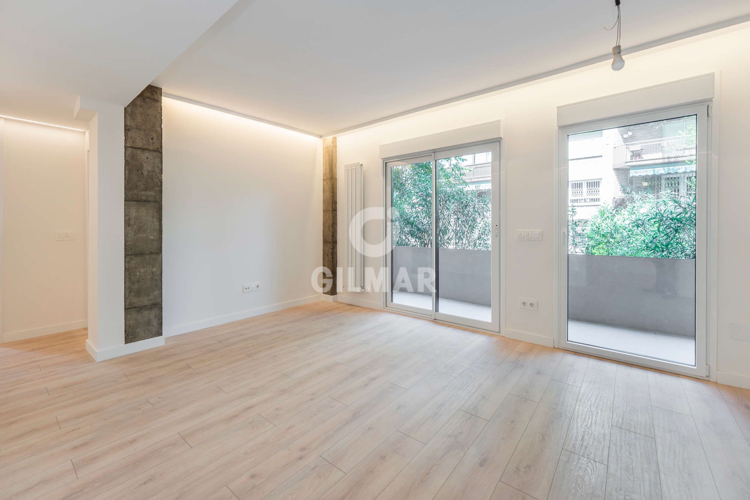 Sala d'estar de Pis en venda en  Madrid Capital amb Terrassa